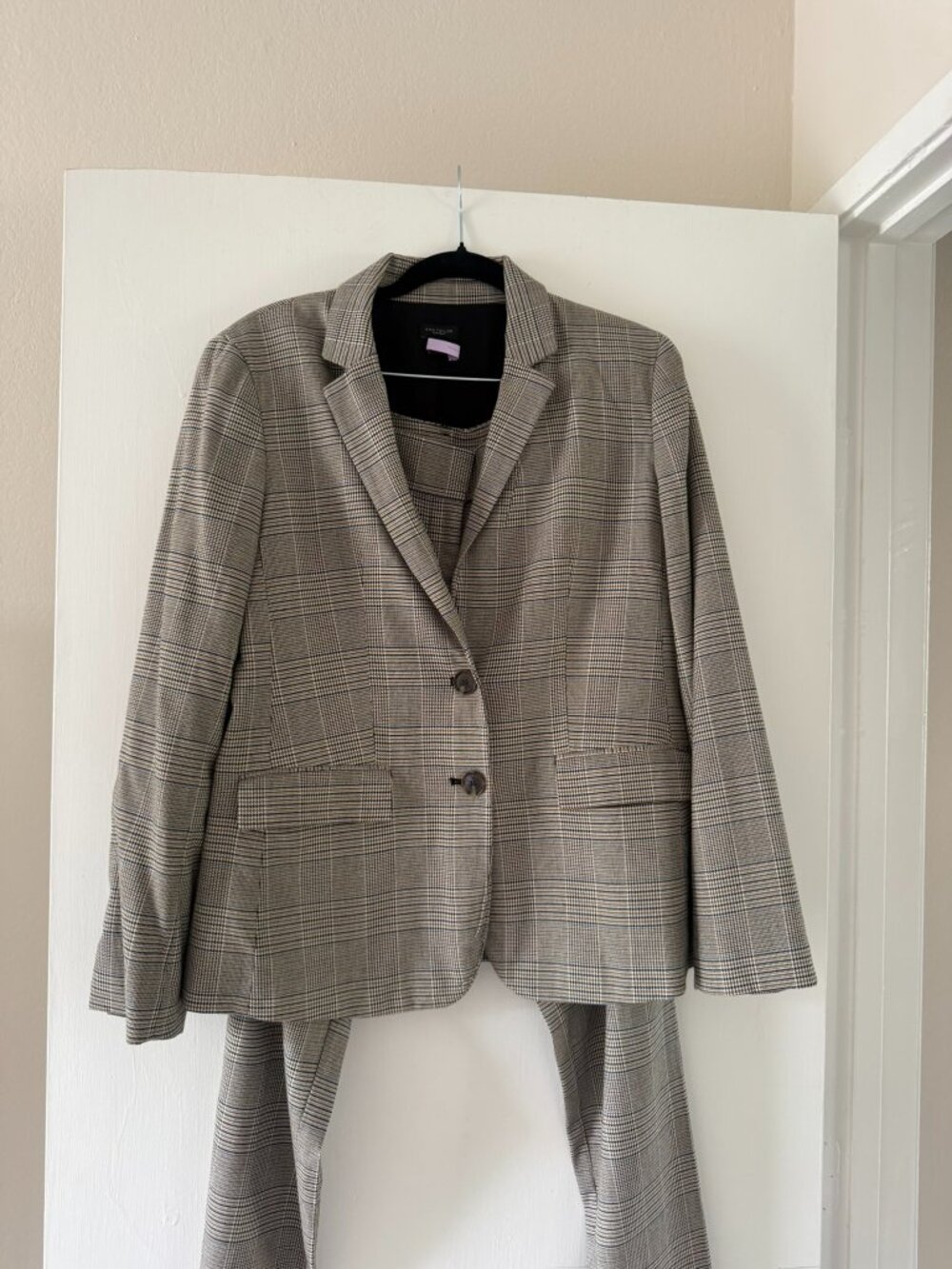 Ann Taylor Factory Glen Plaid Blazer (6) & Pants (4) Suit Set